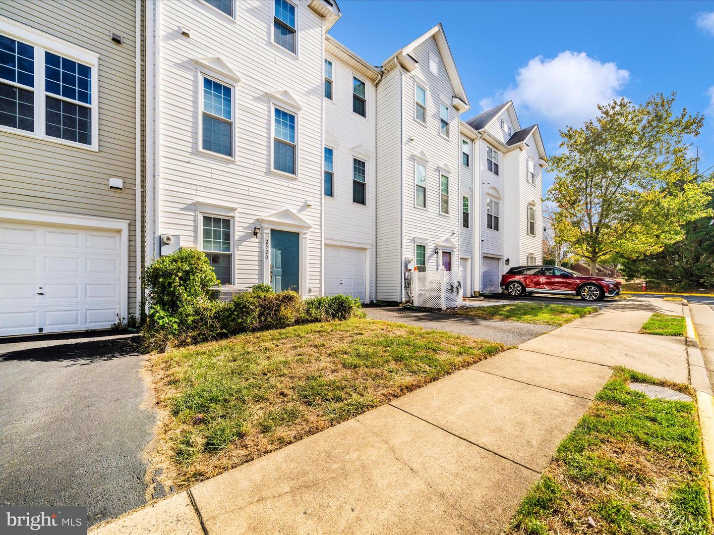 2522 LOGAN WOOD DR, HERNDON, Virginia 20171, 2 Bedrooms Bedrooms, ,2 BathroomsBathrooms,Residential,For sale,2522 LOGAN WOOD DR,VAFX2274168 MLS # VAFX2274168