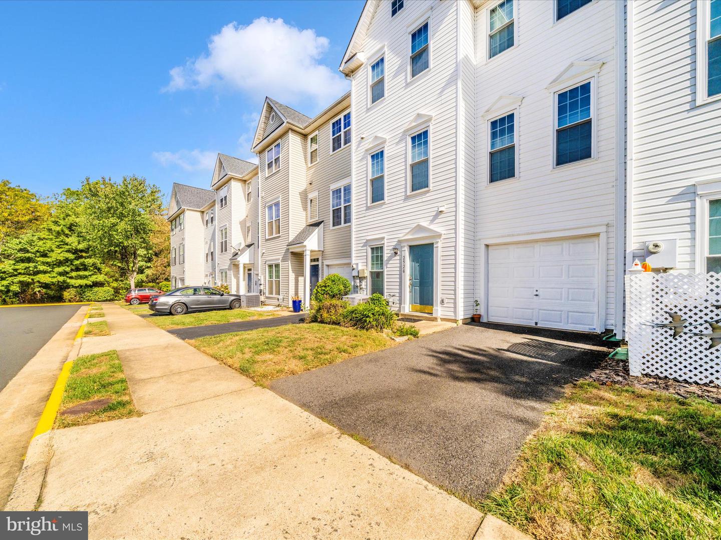 2522 LOGAN WOOD DR, HERNDON, Virginia 20171, 2 Bedrooms Bedrooms, ,2 BathroomsBathrooms,Residential,For sale,2522 LOGAN WOOD DR,VAFX2274168 MLS # VAFX2274168