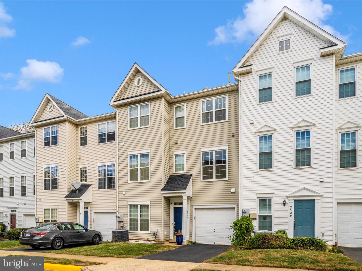 2522 LOGAN WOOD DR, HERNDON, Virginia 20171, 2 Bedrooms Bedrooms, ,2 BathroomsBathrooms,Residential,For sale,2522 LOGAN WOOD DR,VAFX2274168 MLS # VAFX2274168