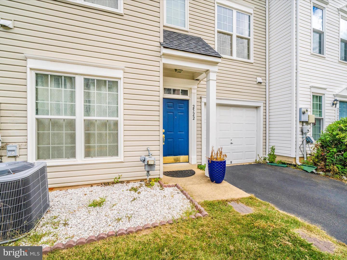 2522 LOGAN WOOD DR, HERNDON, Virginia 20171, 2 Bedrooms Bedrooms, ,2 BathroomsBathrooms,Residential,For sale,2522 LOGAN WOOD DR,VAFX2274168 MLS # VAFX2274168