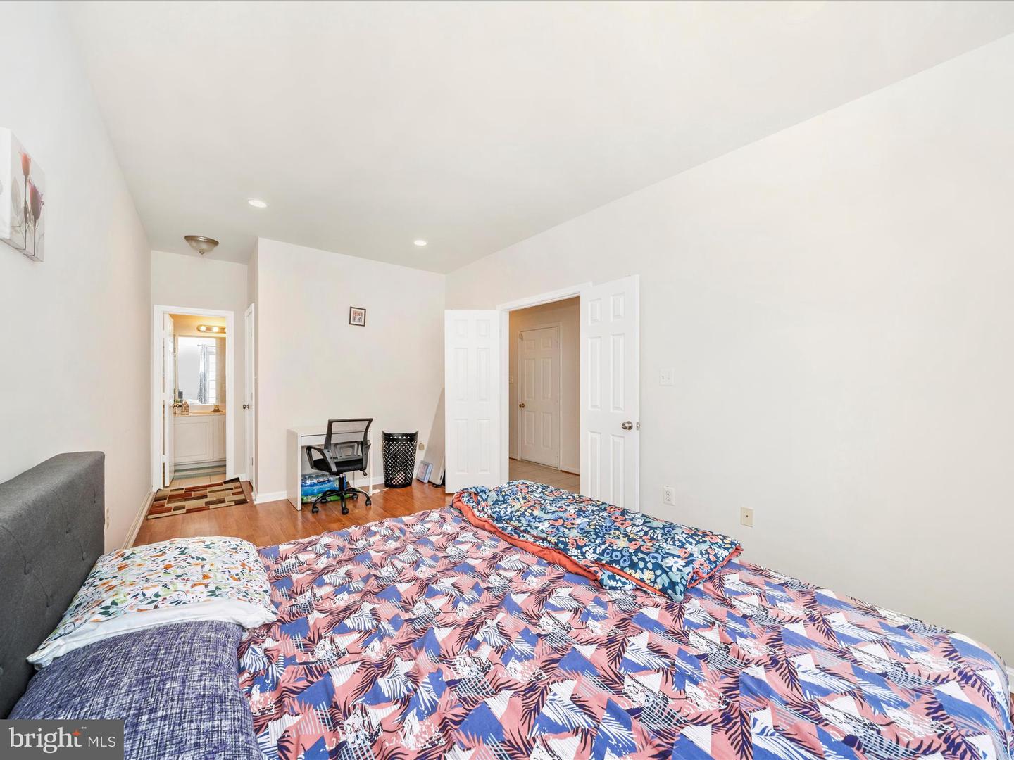 2522 LOGAN WOOD DR, HERNDON, Virginia 20171, 2 Bedrooms Bedrooms, ,2 BathroomsBathrooms,Residential,For sale,2522 LOGAN WOOD DR,VAFX2274168 MLS # VAFX2274168