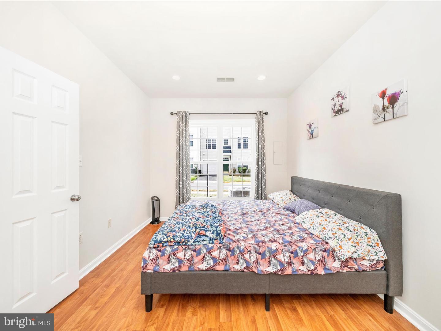 2522 LOGAN WOOD DR, HERNDON, Virginia 20171, 2 Bedrooms Bedrooms, ,2 BathroomsBathrooms,Residential,For sale,2522 LOGAN WOOD DR,VAFX2274168 MLS # VAFX2274168