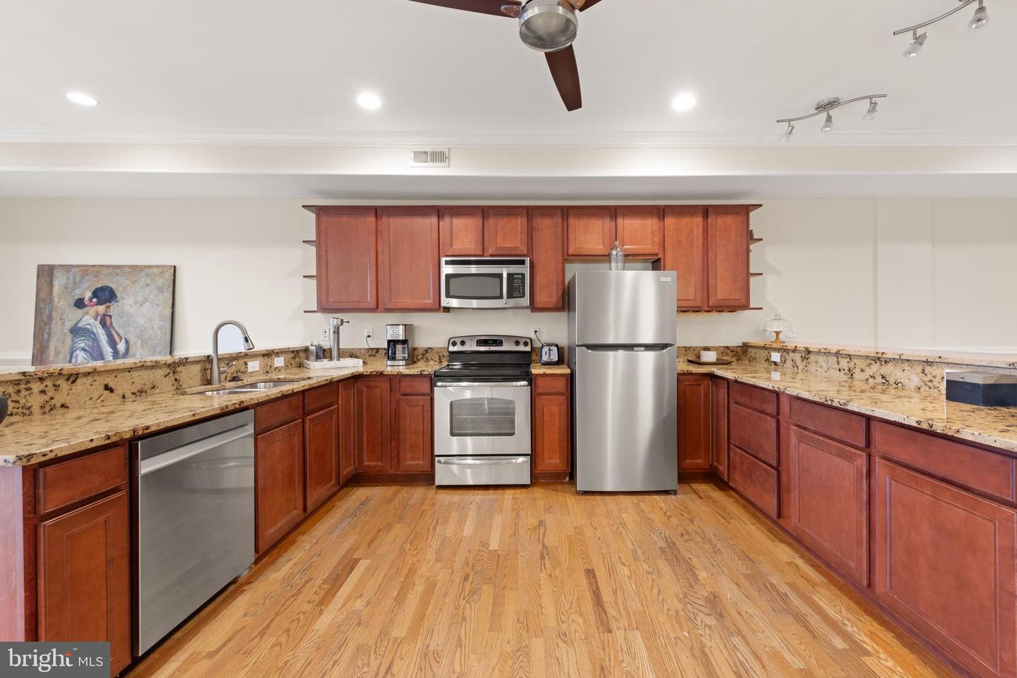 1645 NEW JERSEY AVE NW #2, WASHINGTON, District Of Columbia 20001, 3 Bedrooms Bedrooms, ,2 BathroomsBathrooms,Residential,For sale,1645 NEW JERSEY AVE NW #2,DCDC2226910 MLS # DCDC2226910