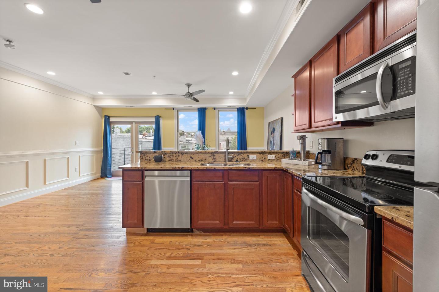 1645 NEW JERSEY AVE NW #2, WASHINGTON, District Of Columbia 20001, 3 Bedrooms Bedrooms, ,2 BathroomsBathrooms,Residential,For sale,1645 NEW JERSEY AVE NW #2,DCDC2226910 MLS # DCDC2226910