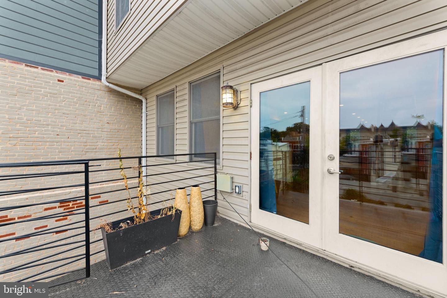 1645 NEW JERSEY AVE NW #2, WASHINGTON, District Of Columbia 20001, 3 Bedrooms Bedrooms, ,2 BathroomsBathrooms,Residential,For sale,1645 NEW JERSEY AVE NW #2,DCDC2226910 MLS # DCDC2226910