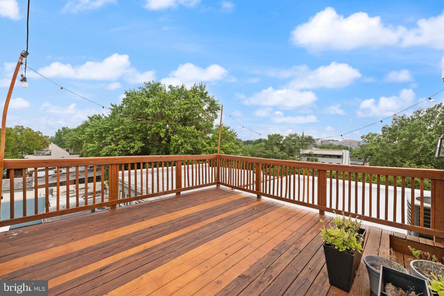 1645 NEW JERSEY AVE NW #2, WASHINGTON, District Of Columbia 20001, 3 Bedrooms Bedrooms, ,2 BathroomsBathrooms,Residential,For sale,1645 NEW JERSEY AVE NW #2,DCDC2226910 MLS # DCDC2226910