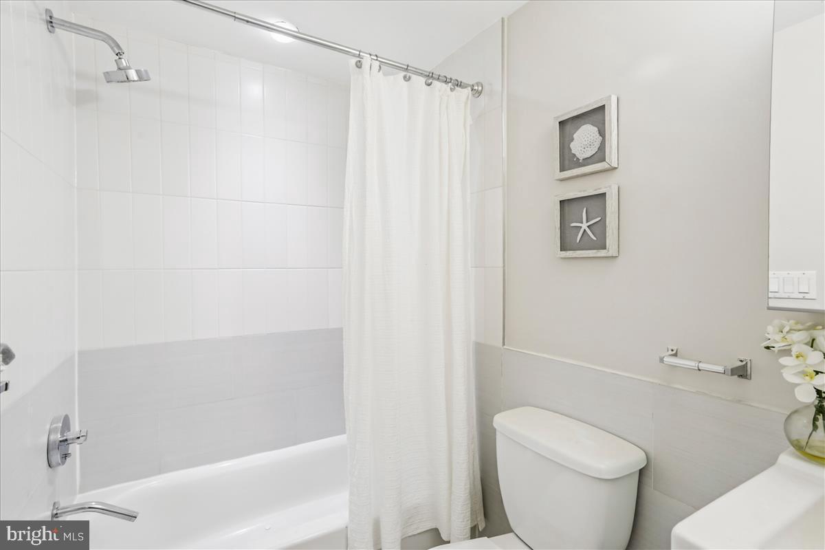 3222 NW 13TH ST NW #2, WASHINGTON, District Of Columbia 20010, 2 Bedrooms Bedrooms, 7 Rooms Rooms,3 BathroomsBathrooms,Residential,For sale,3222 NW 13TH ST NW #2,DCDC2226914 MLS # DCDC2226914
