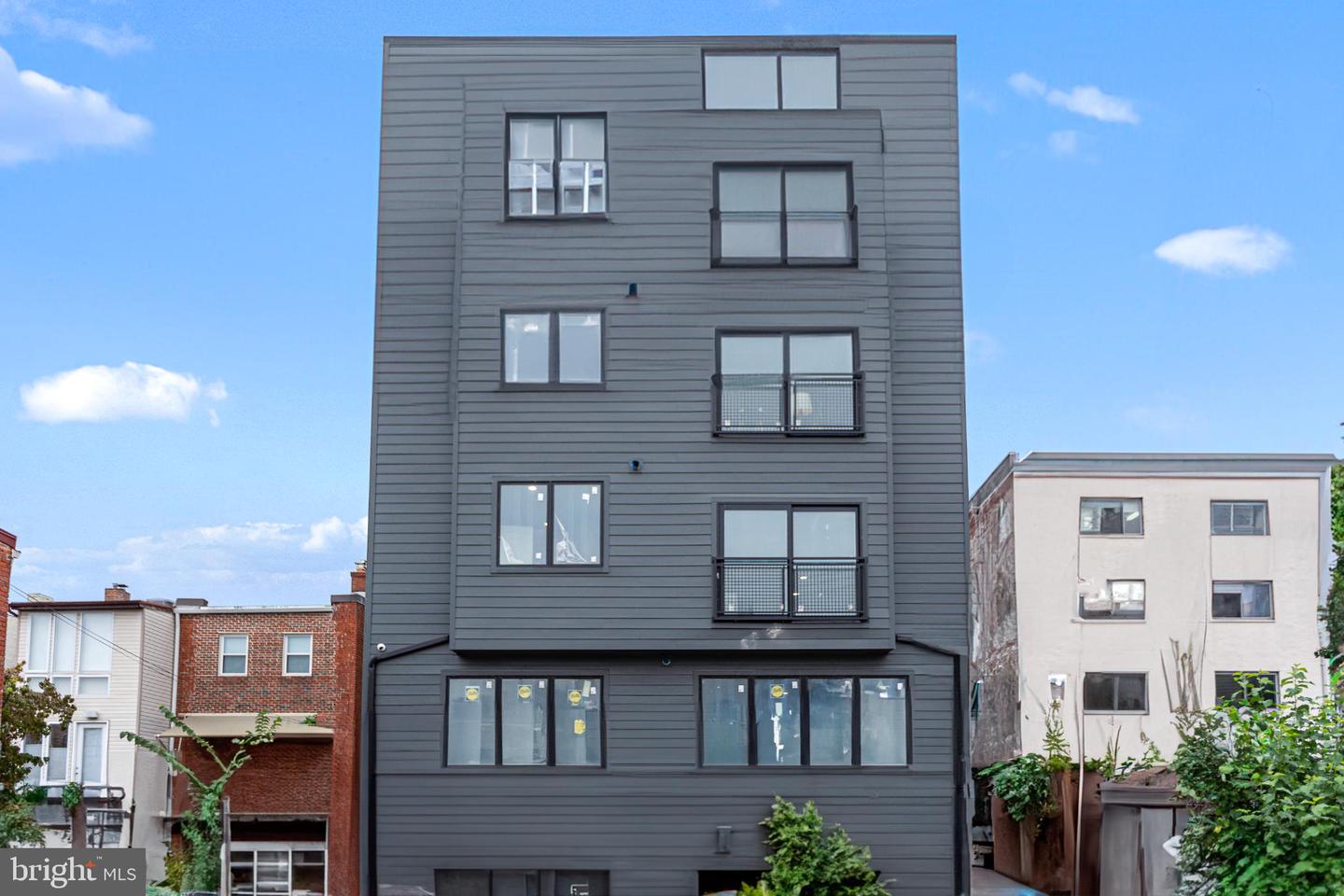 1516 EAST CAPITOL ST SE #10, WASHINGTON, District Of Columbia 20003, 1 Bedroom Bedrooms, ,1 BathroomBathrooms,Residential,For sale,1516 EAST CAPITOL ST SE #10,DCDC2226930 MLS # DCDC2226930