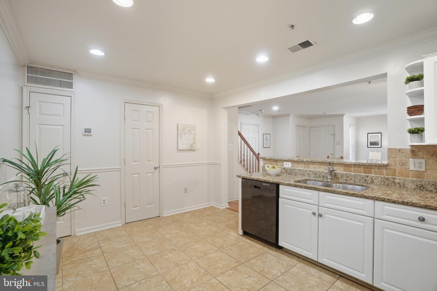11256 STAGESTONE WAY, MANASSAS, Virginia 20109, 3 Bedrooms Bedrooms, ,2 BathroomsBathrooms,Residential,For sale,11256 STAGESTONE WAY,VAPW2105950 MLS # VAPW2105950