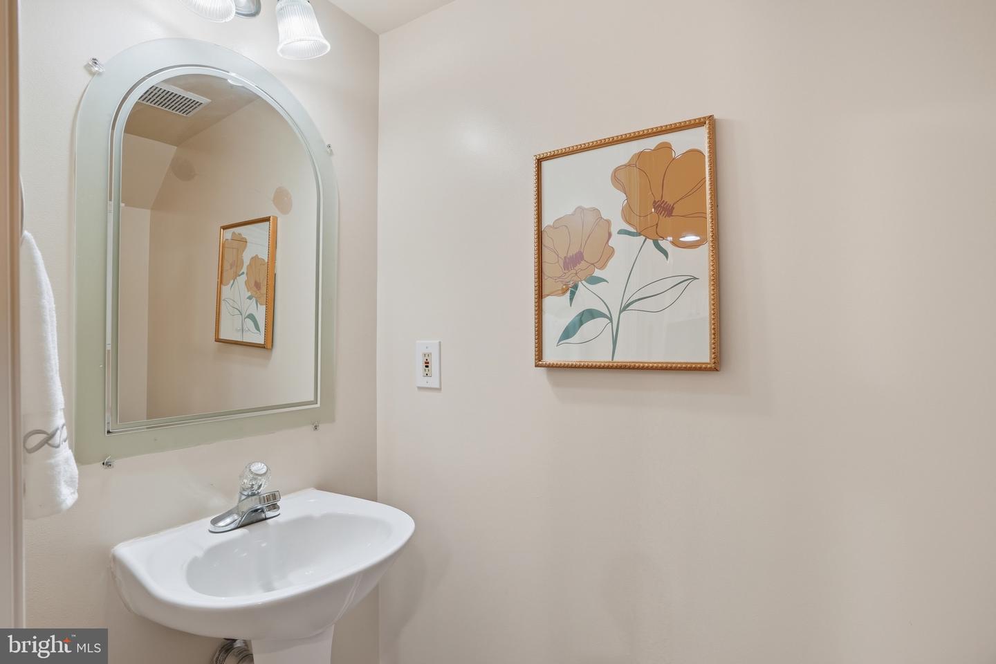 11256 STAGESTONE WAY, MANASSAS, Virginia 20109, 3 Bedrooms Bedrooms, ,2 BathroomsBathrooms,Residential,For sale,11256 STAGESTONE WAY,VAPW2105950 MLS # VAPW2105950