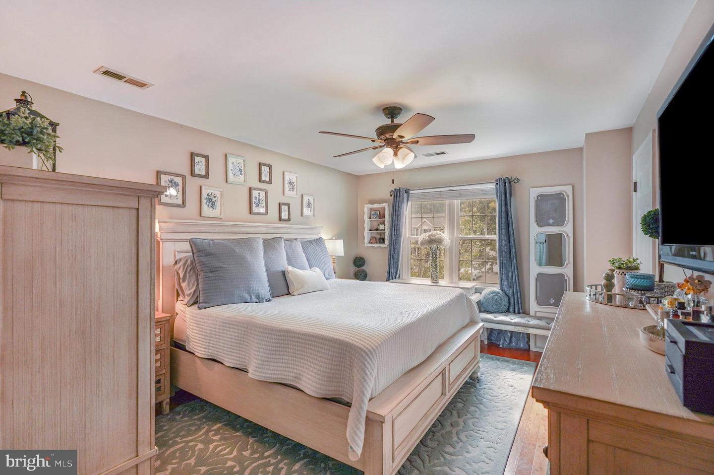 9811 ELM ST, FREDERICKSBURG, Virginia 22407, 3 Bedrooms Bedrooms, ,2 BathroomsBathrooms,Residential,For sale,9811 ELM ST,VASP2036890 MLS # VASP2036890