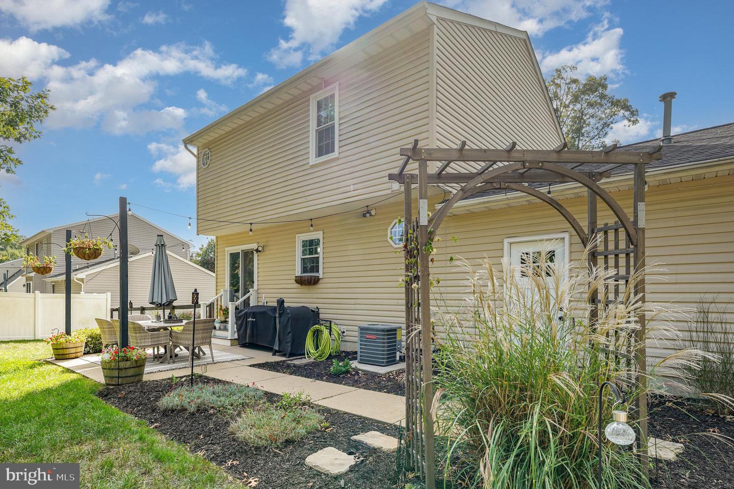 9811 ELM ST, FREDERICKSBURG, Virginia 22407, 3 Bedrooms Bedrooms, ,2 BathroomsBathrooms,Residential,For sale,9811 ELM ST,VASP2036890 MLS # VASP2036890