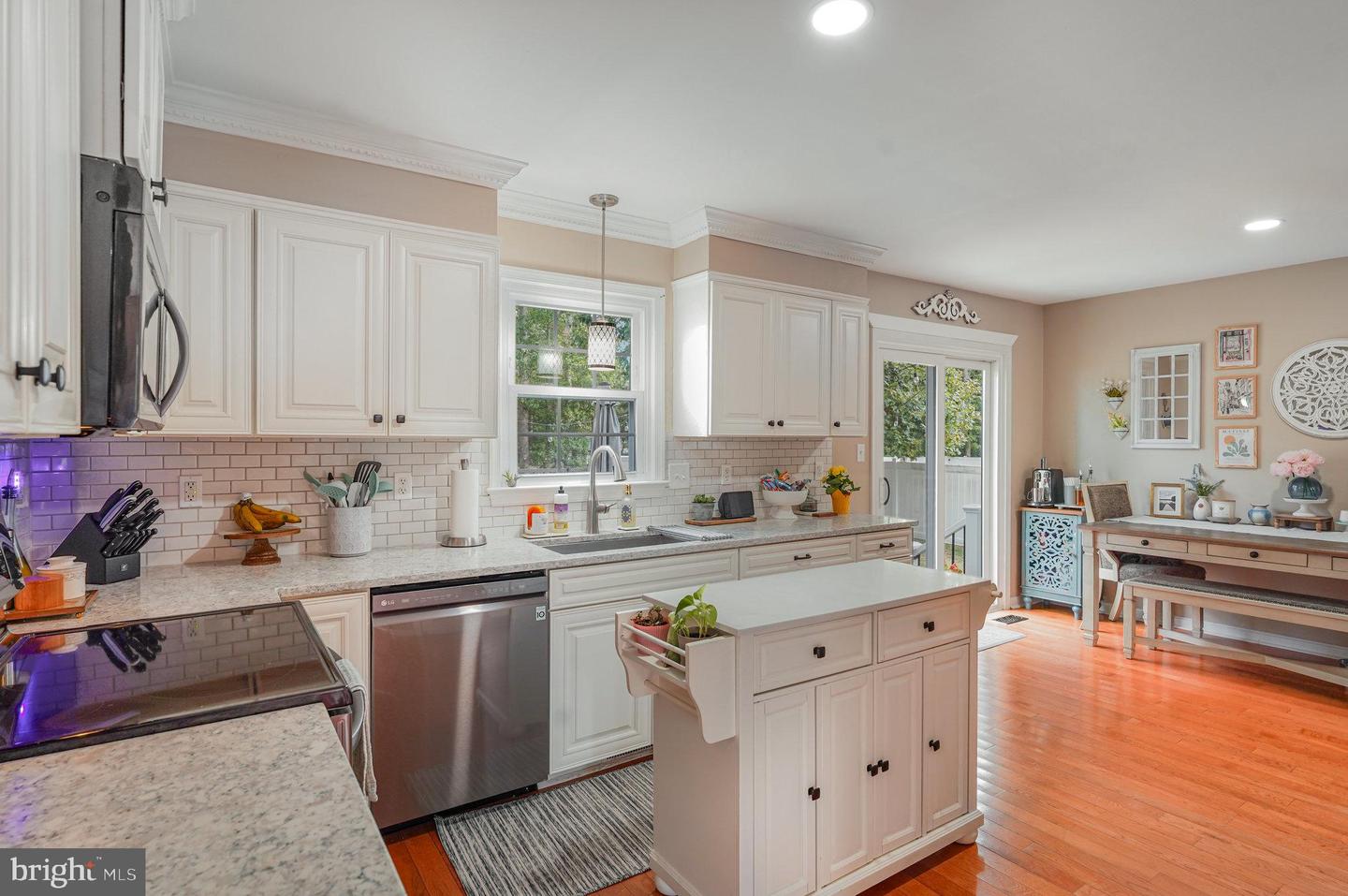 9811 ELM ST, FREDERICKSBURG, Virginia 22407, 3 Bedrooms Bedrooms, ,2 BathroomsBathrooms,Residential,For sale,9811 ELM ST,VASP2036890 MLS # VASP2036890