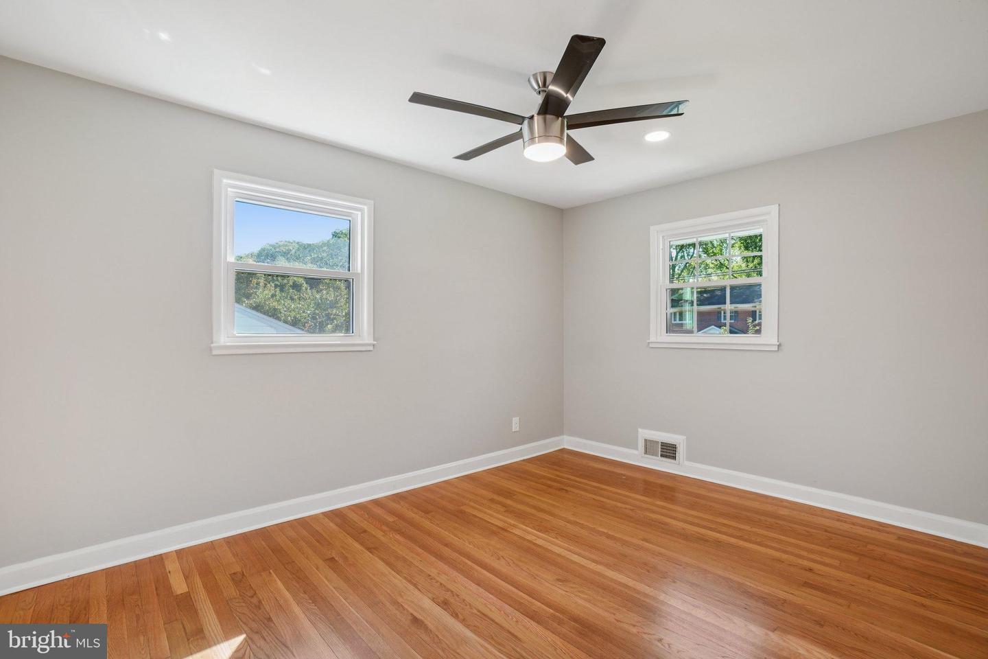5953 LOWELL AVE, ALEXANDRIA, Virginia 22312, 4 Bedrooms Bedrooms, 11 Rooms Rooms,3 BathroomsBathrooms,Residential,For sale,5953 LOWELL AVE,VAAX2050780 MLS # VAAX2050780