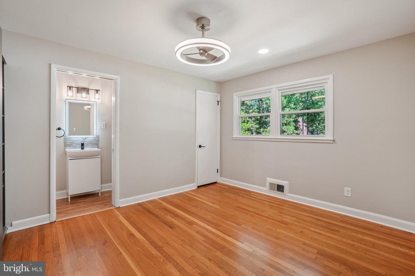 5953 LOWELL AVE, ALEXANDRIA, Virginia 22312, 4 Bedrooms Bedrooms, 11 Rooms Rooms,3 BathroomsBathrooms,Residential,For sale,5953 LOWELL AVE,VAAX2050780 MLS # VAAX2050780