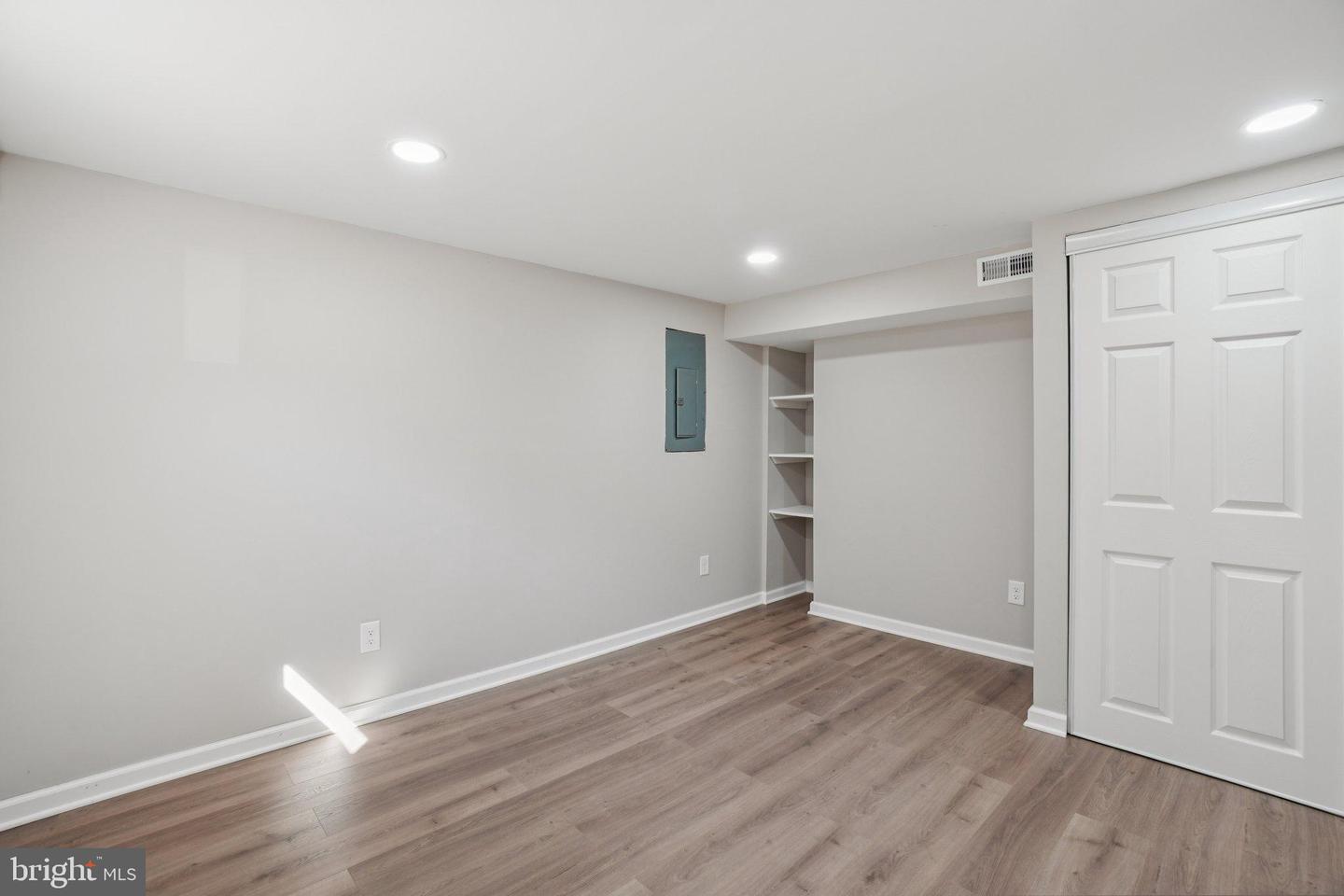 5953 LOWELL AVE, ALEXANDRIA, Virginia 22312, 4 Bedrooms Bedrooms, 11 Rooms Rooms,3 BathroomsBathrooms,Residential,For sale,5953 LOWELL AVE,VAAX2050780 MLS # VAAX2050780