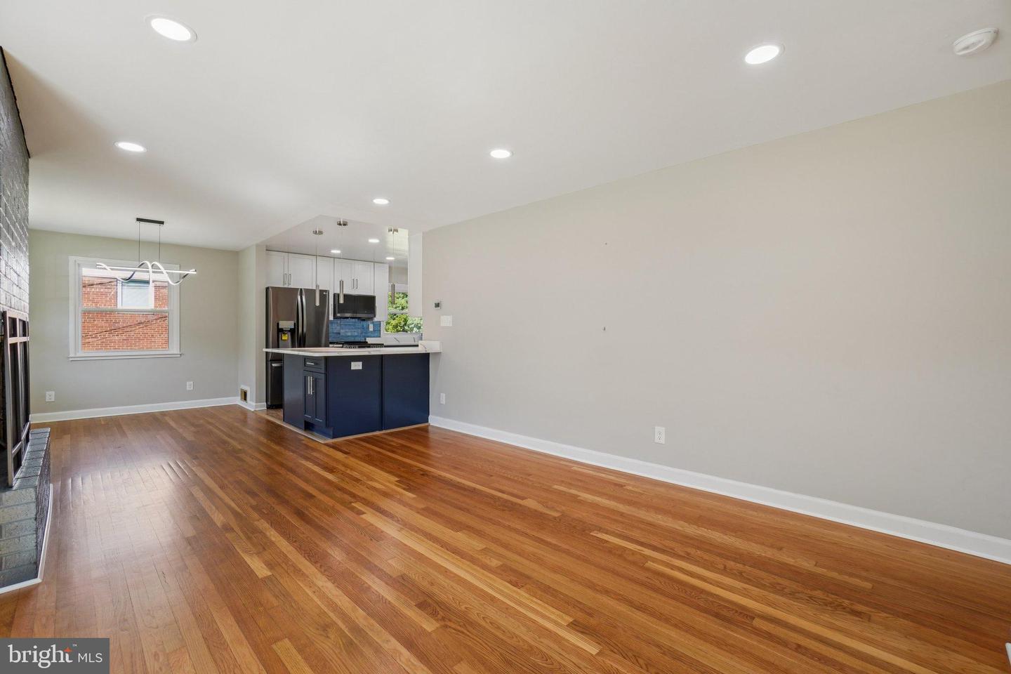 5953 LOWELL AVE, ALEXANDRIA, Virginia 22312, 4 Bedrooms Bedrooms, 11 Rooms Rooms,3 BathroomsBathrooms,Residential,For sale,5953 LOWELL AVE,VAAX2050780 MLS # VAAX2050780