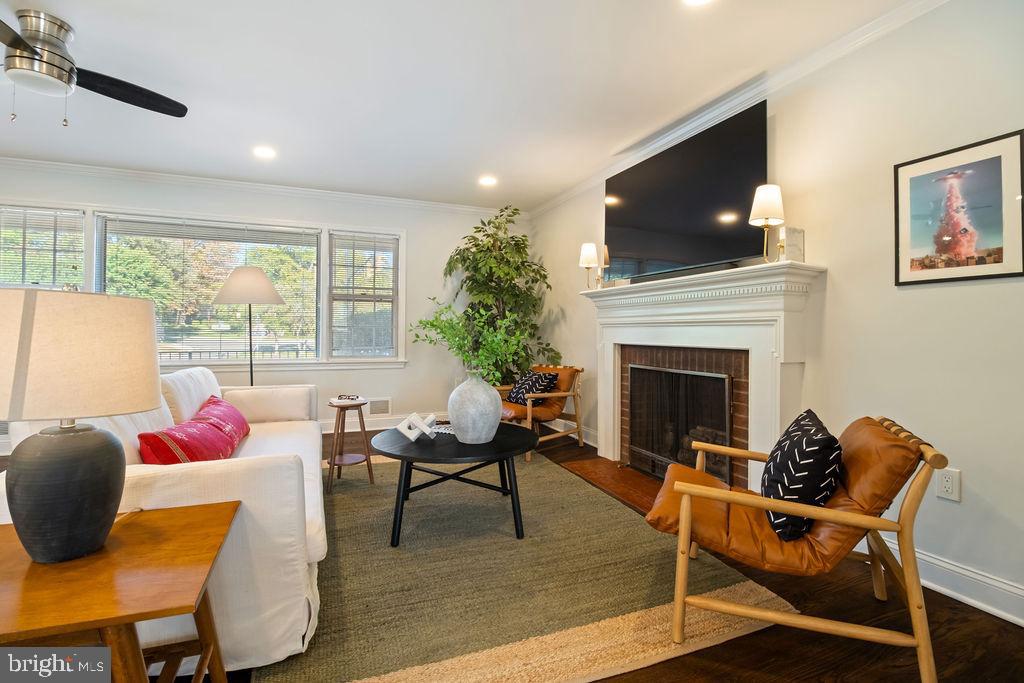 3100 N GLEBE RD, ARLINGTON, Virginia 22207, 7 Bedrooms Bedrooms, ,6 BathroomsBathrooms,Residential,For sale,3100 N GLEBE RD,VAAR2064890 MLS # VAAR2064890