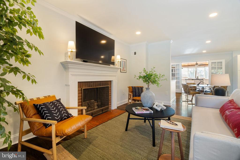 3100 N GLEBE RD, ARLINGTON, Virginia 22207, 7 Bedrooms Bedrooms, ,6 BathroomsBathrooms,Residential,For sale,3100 N GLEBE RD,VAAR2064890 MLS # VAAR2064890
