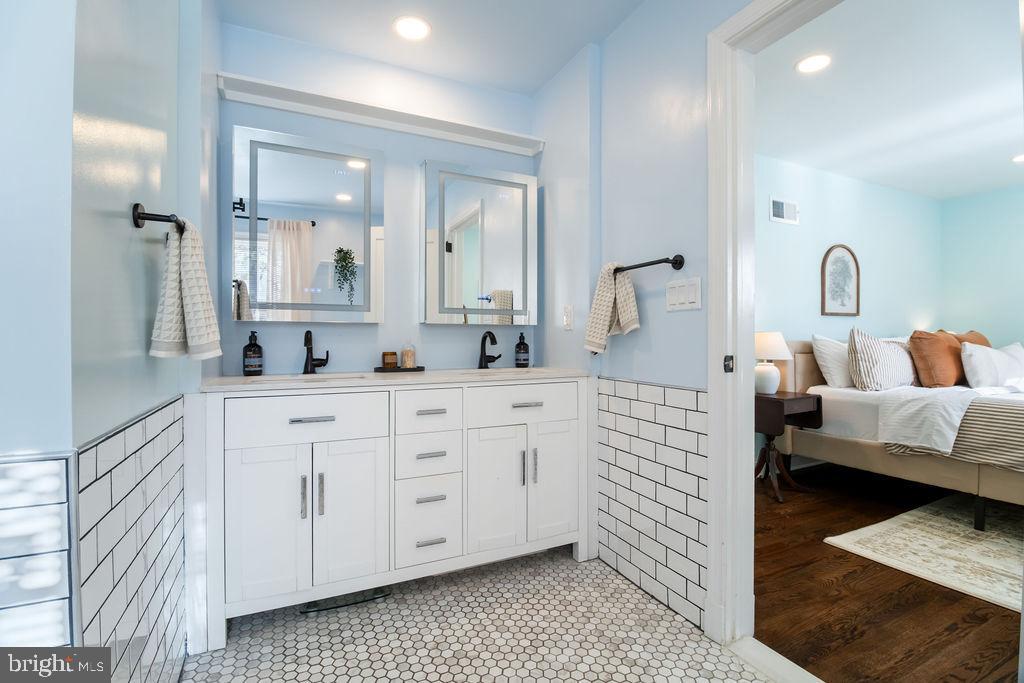 3100 N GLEBE RD, ARLINGTON, Virginia 22207, 7 Bedrooms Bedrooms, ,6 BathroomsBathrooms,Residential,For sale,3100 N GLEBE RD,VAAR2064890 MLS # VAAR2064890
