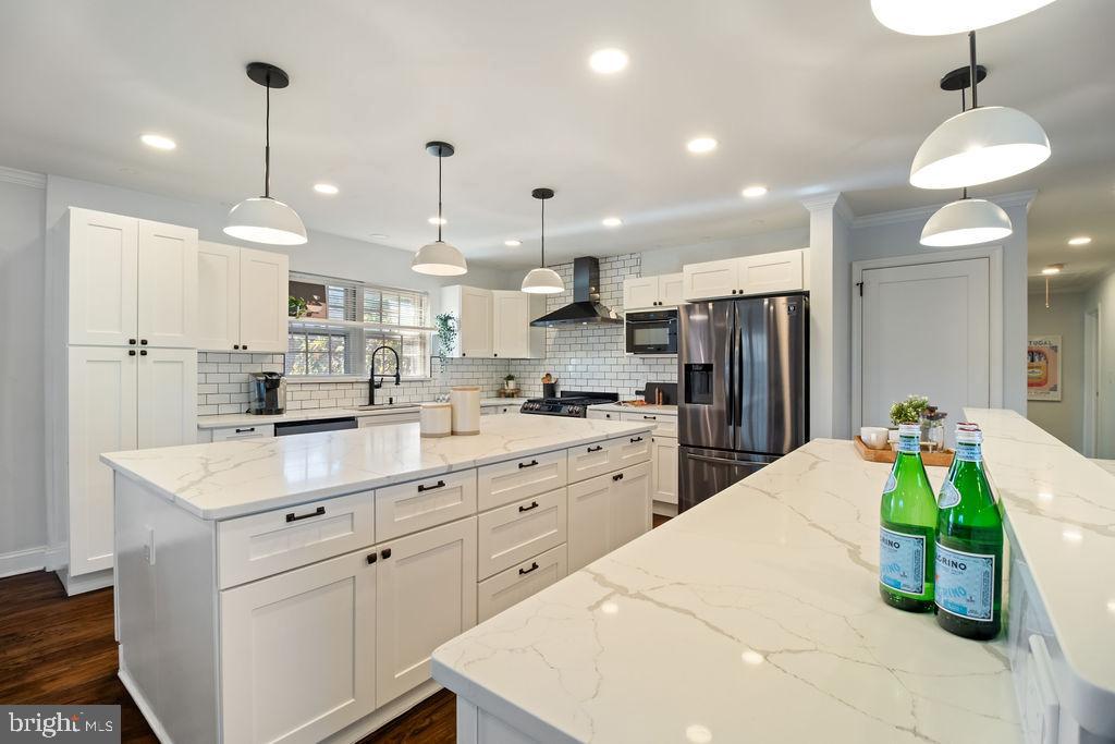3100 N GLEBE RD, ARLINGTON, Virginia 22207, 7 Bedrooms Bedrooms, ,6 BathroomsBathrooms,Residential,For sale,3100 N GLEBE RD,VAAR2064890 MLS # VAAR2064890