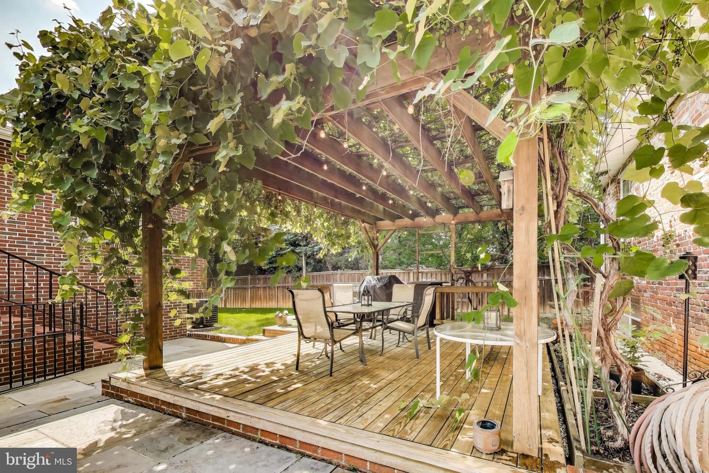 3100 N GLEBE RD, ARLINGTON, Virginia 22207, 7 Bedrooms Bedrooms, ,6 BathroomsBathrooms,Residential,For sale,3100 N GLEBE RD,VAAR2064890 MLS # VAAR2064890