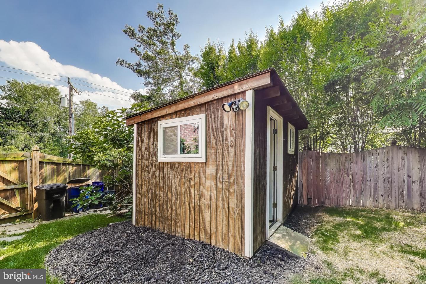 3100 N GLEBE RD, ARLINGTON, Virginia 22207, 7 Bedrooms Bedrooms, ,6 BathroomsBathrooms,Residential,For sale,3100 N GLEBE RD,VAAR2064890 MLS # VAAR2064890