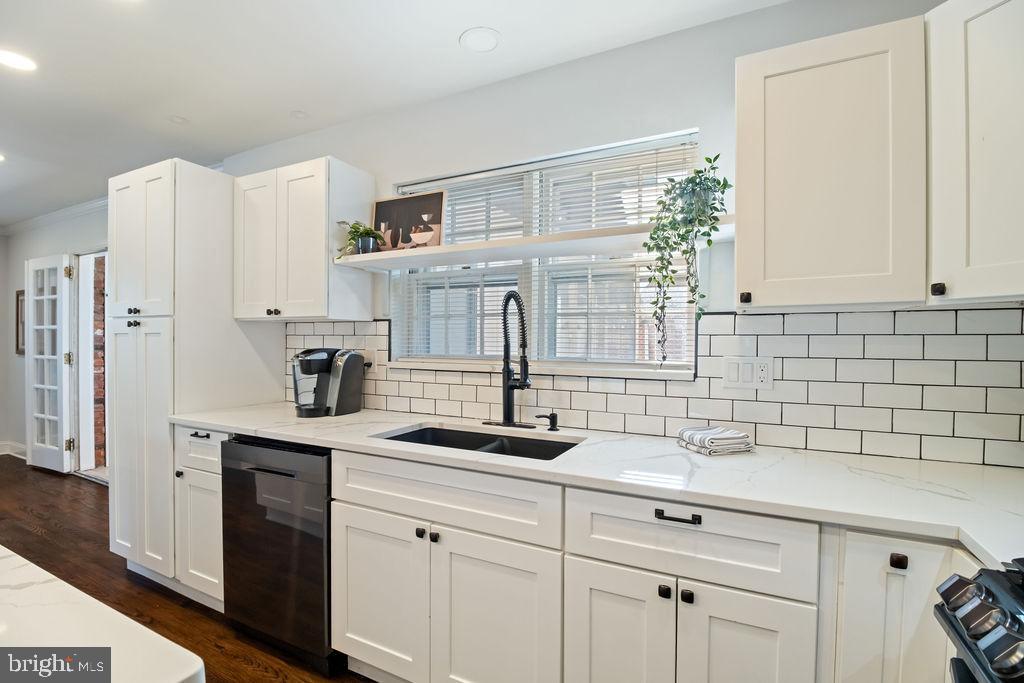 3100 N GLEBE RD, ARLINGTON, Virginia 22207, 7 Bedrooms Bedrooms, ,6 BathroomsBathrooms,Residential,For sale,3100 N GLEBE RD,VAAR2064890 MLS # VAAR2064890