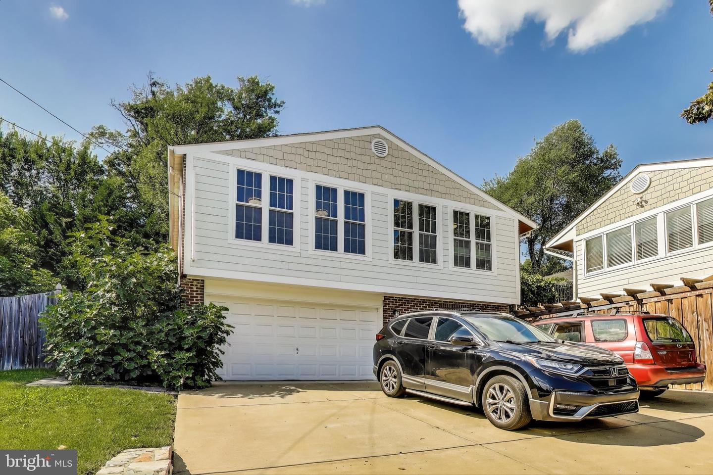 3100 N GLEBE RD, ARLINGTON, Virginia 22207, 7 Bedrooms Bedrooms, ,6 BathroomsBathrooms,Residential,For sale,3100 N GLEBE RD,VAAR2064890 MLS # VAAR2064890