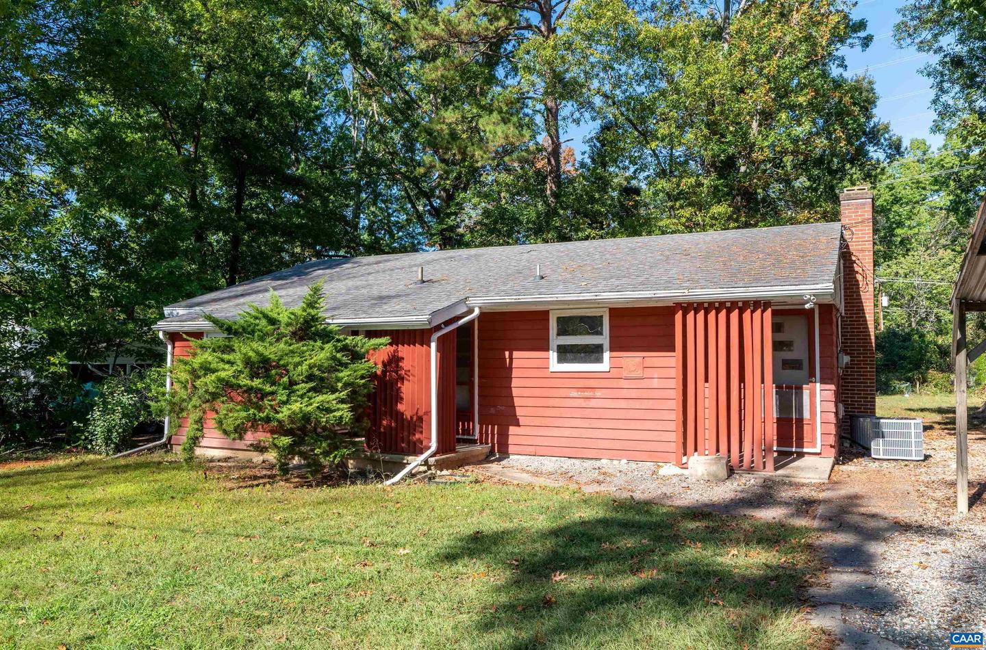 2302 SUMMIT RD, CHARLOTTESVILLE, Virginia 22901, 3 Bedrooms Bedrooms, ,1 BathroomBathrooms,Residential,For sale,2302 SUMMIT RD,669979 MLS # 669979