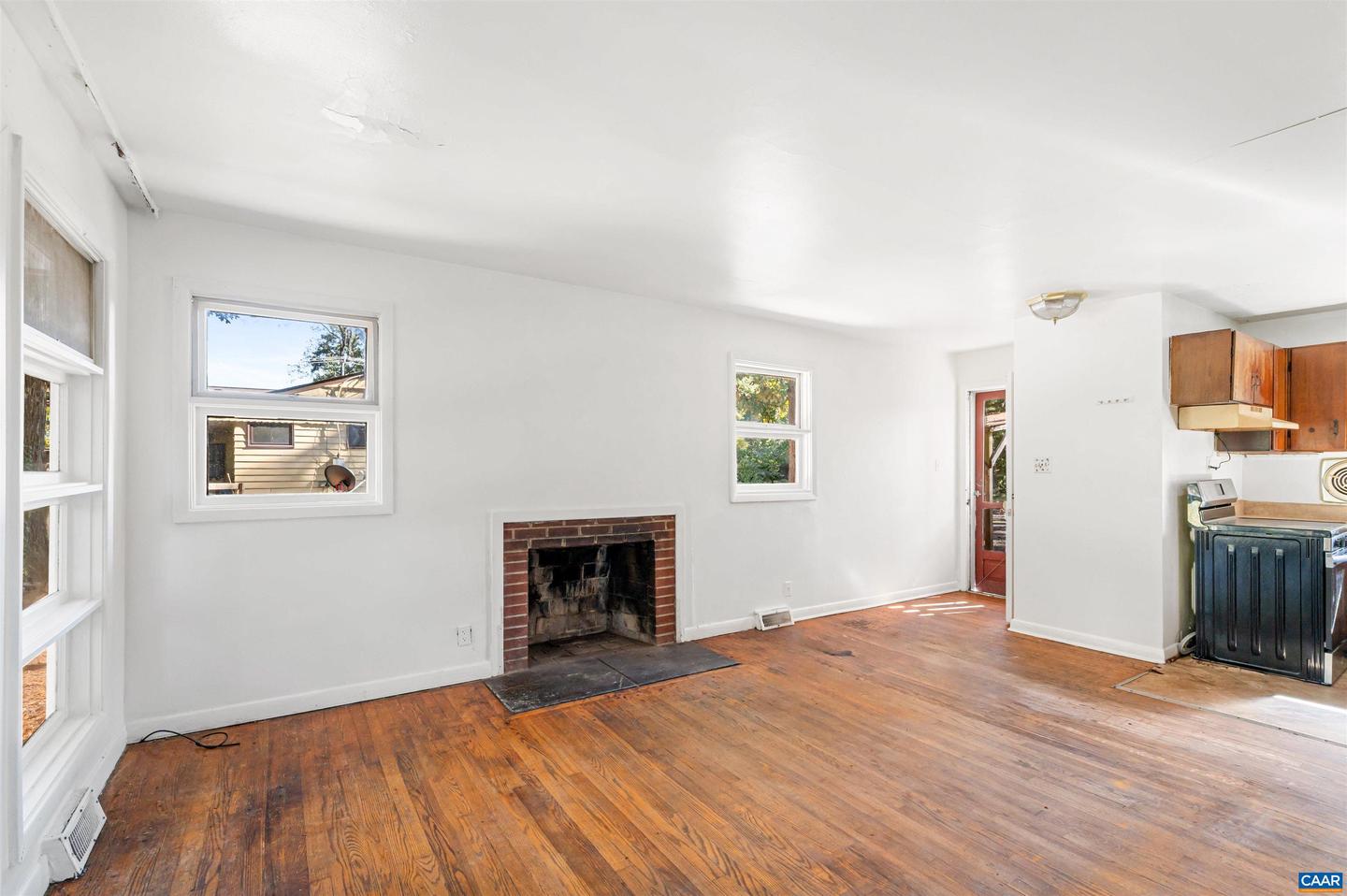 2302 SUMMIT RD, CHARLOTTESVILLE, Virginia 22901, 3 Bedrooms Bedrooms, ,1 BathroomBathrooms,Residential,For sale,2302 SUMMIT RD,669979 MLS # 669979