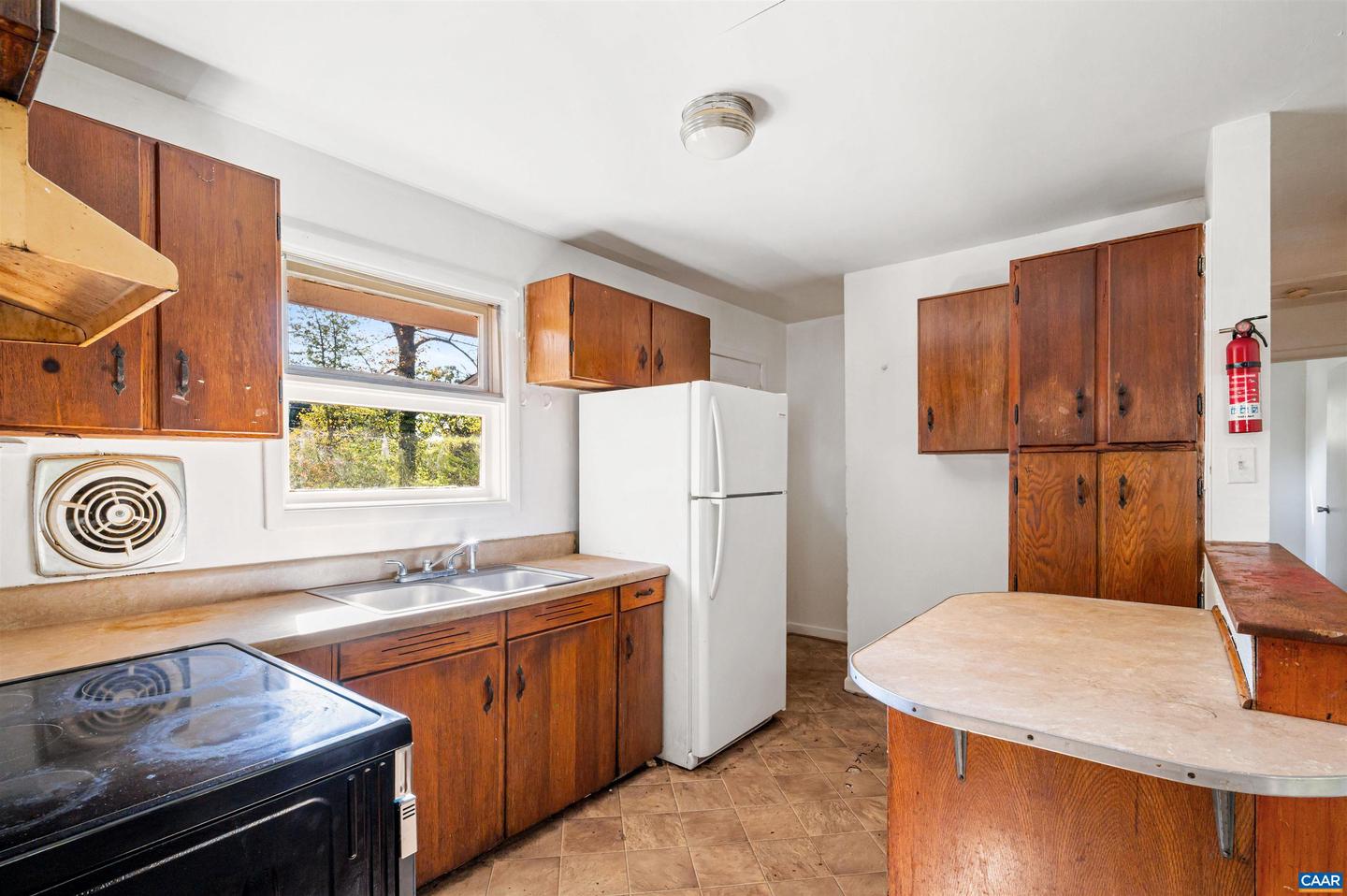 2302 SUMMIT RD, CHARLOTTESVILLE, Virginia 22901, 3 Bedrooms Bedrooms, ,1 BathroomBathrooms,Residential,For sale,2302 SUMMIT RD,669979 MLS # 669979