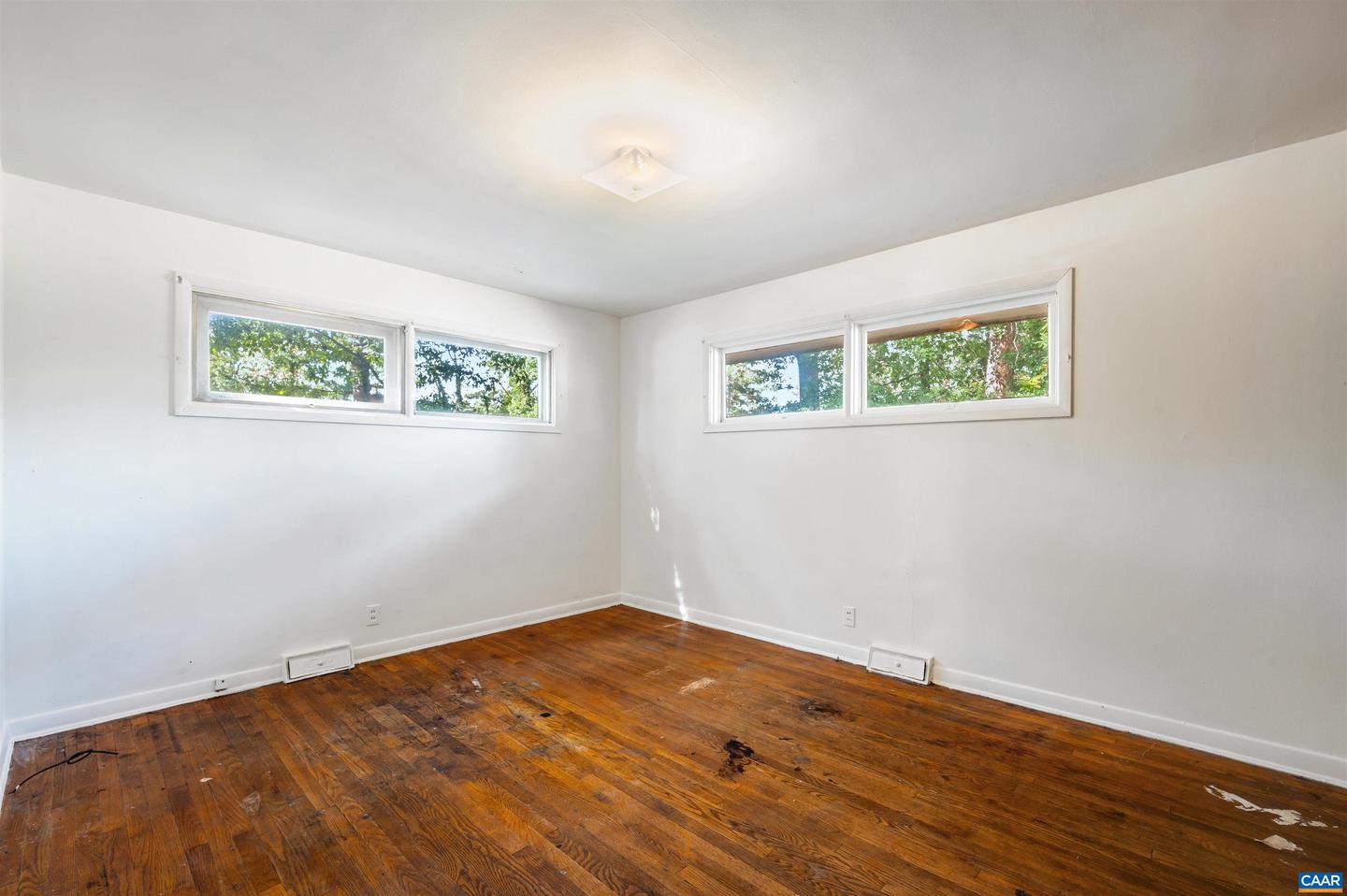 2302 SUMMIT RD, CHARLOTTESVILLE, Virginia 22901, 3 Bedrooms Bedrooms, ,1 BathroomBathrooms,Residential,For sale,2302 SUMMIT RD,669979 MLS # 669979