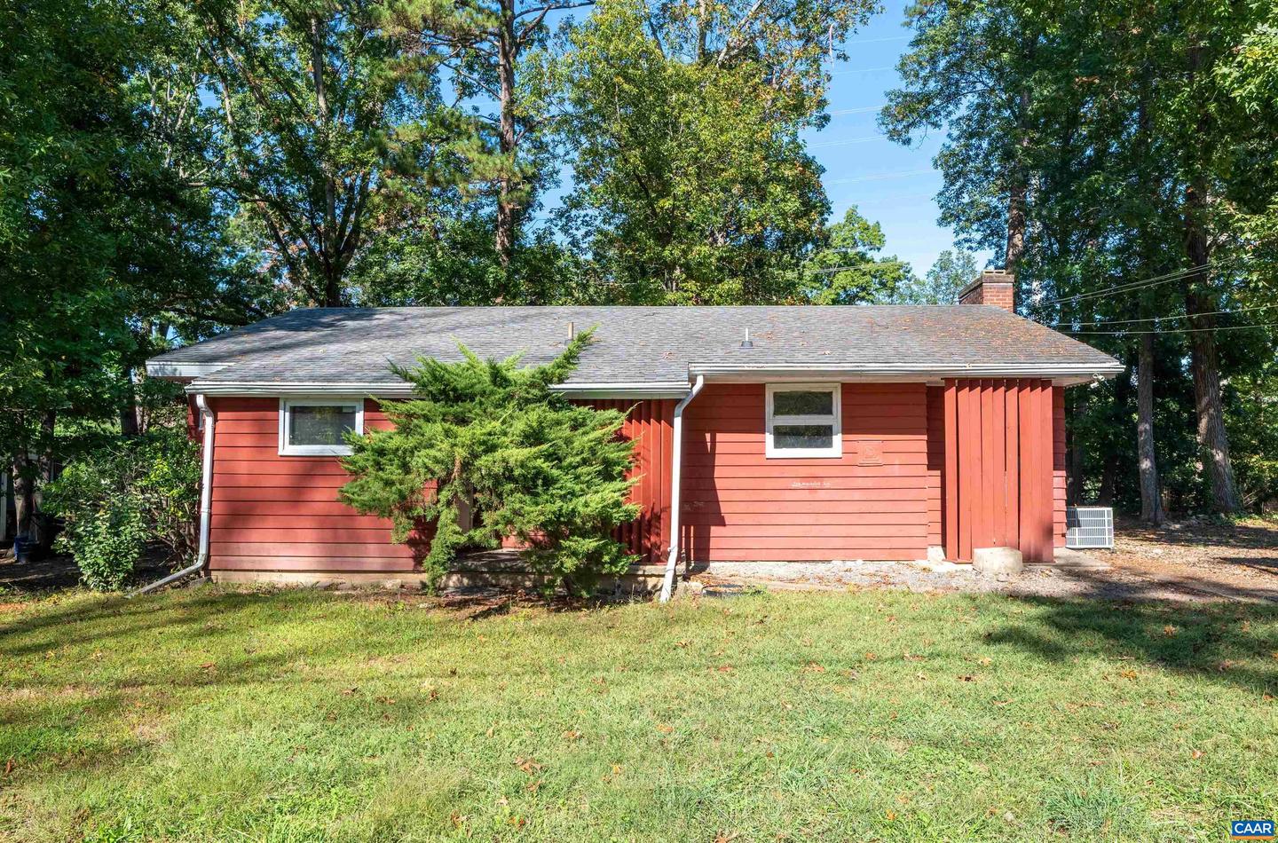 2302 SUMMIT RD, CHARLOTTESVILLE, Virginia 22901, 3 Bedrooms Bedrooms, ,1 BathroomBathrooms,Residential,For sale,2302 SUMMIT RD,669979 MLS # 669979
