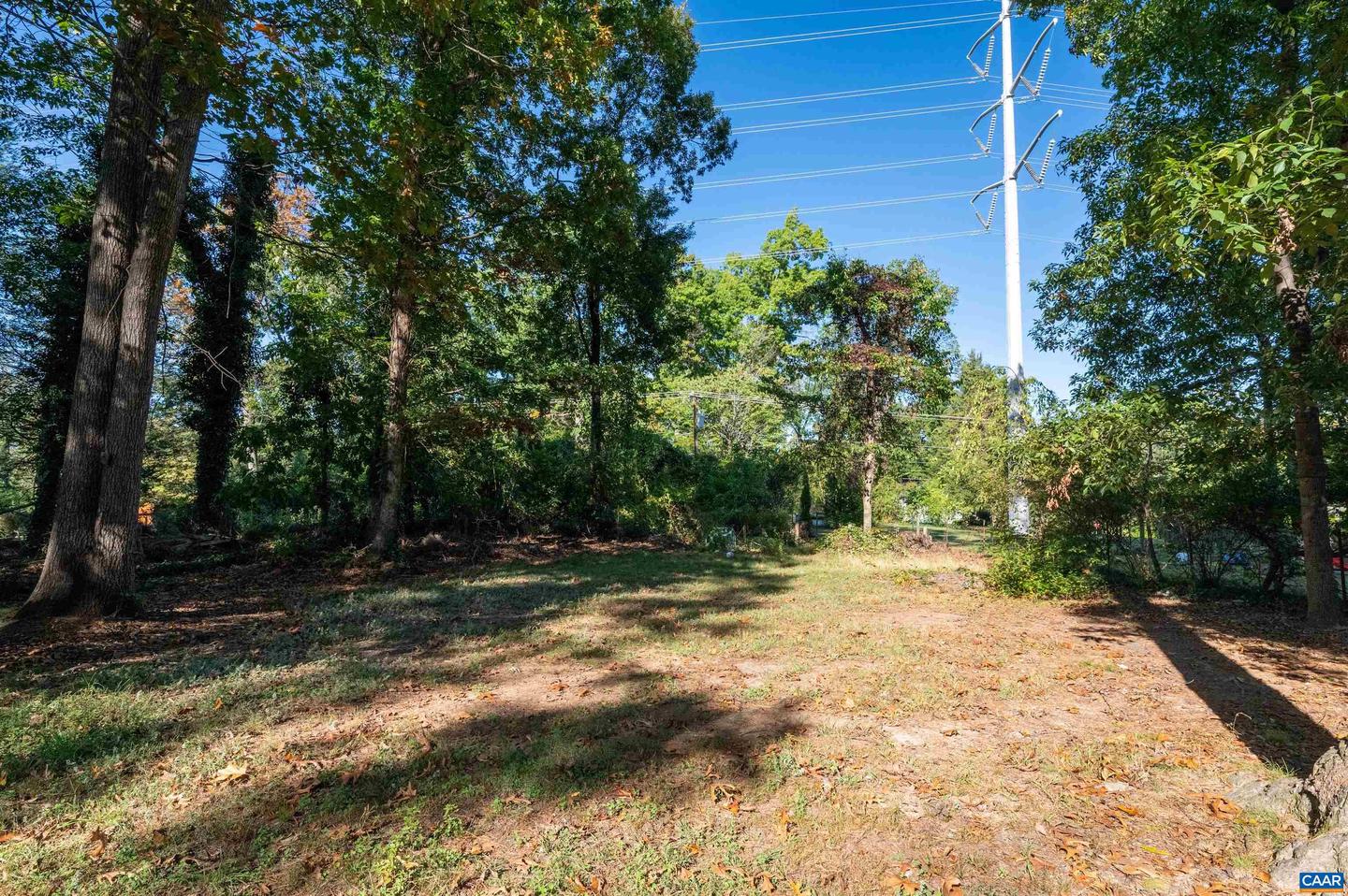 2302 SUMMIT RD, CHARLOTTESVILLE, Virginia 22901, 3 Bedrooms Bedrooms, ,1 BathroomBathrooms,Residential,For sale,2302 SUMMIT RD,669979 MLS # 669979