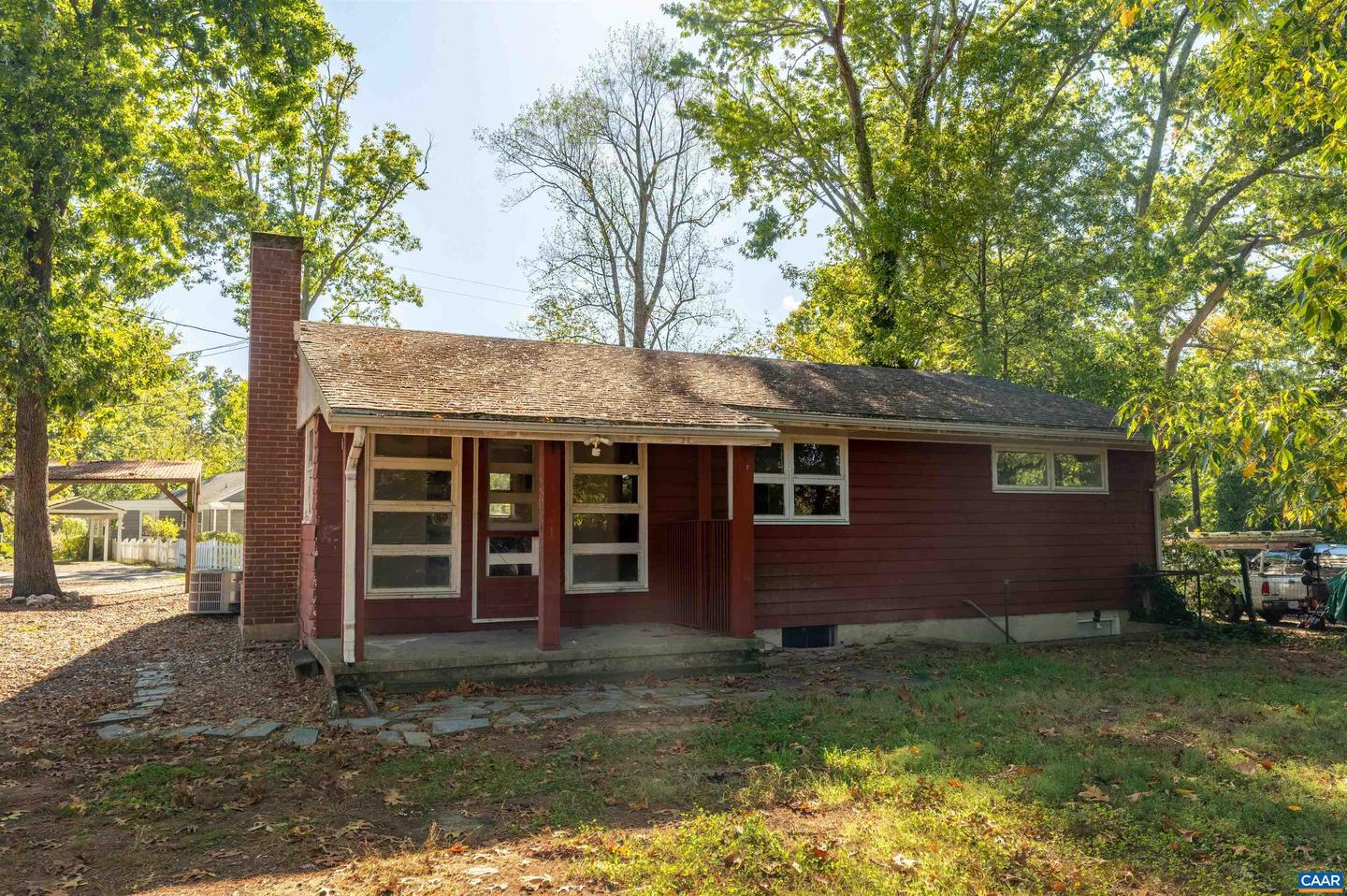 2302 SUMMIT RD, CHARLOTTESVILLE, Virginia 22901, 3 Bedrooms Bedrooms, ,1 BathroomBathrooms,Residential,For sale,2302 SUMMIT RD,669979 MLS # 669979