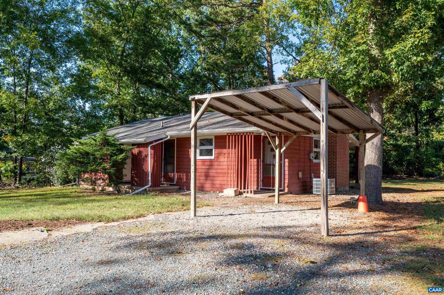 2302 SUMMIT RD, CHARLOTTESVILLE, Virginia 22901, 3 Bedrooms Bedrooms, ,1 BathroomBathrooms,Residential,For sale,2302 SUMMIT RD,669979 MLS # 669979