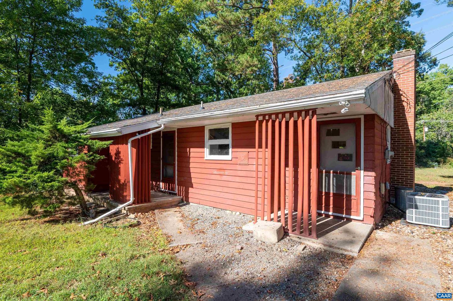 2302 SUMMIT RD, CHARLOTTESVILLE, Virginia 22901, 3 Bedrooms Bedrooms, ,1 BathroomBathrooms,Residential,For sale,2302 SUMMIT RD,669979 MLS # 669979