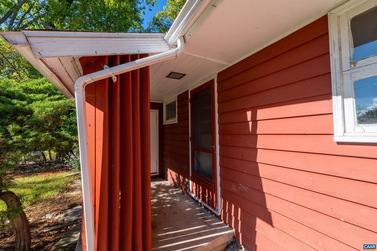 2302 SUMMIT RD, CHARLOTTESVILLE, Virginia 22901, 3 Bedrooms Bedrooms, ,1 BathroomBathrooms,Residential,For sale,2302 SUMMIT RD,669979 MLS # 669979