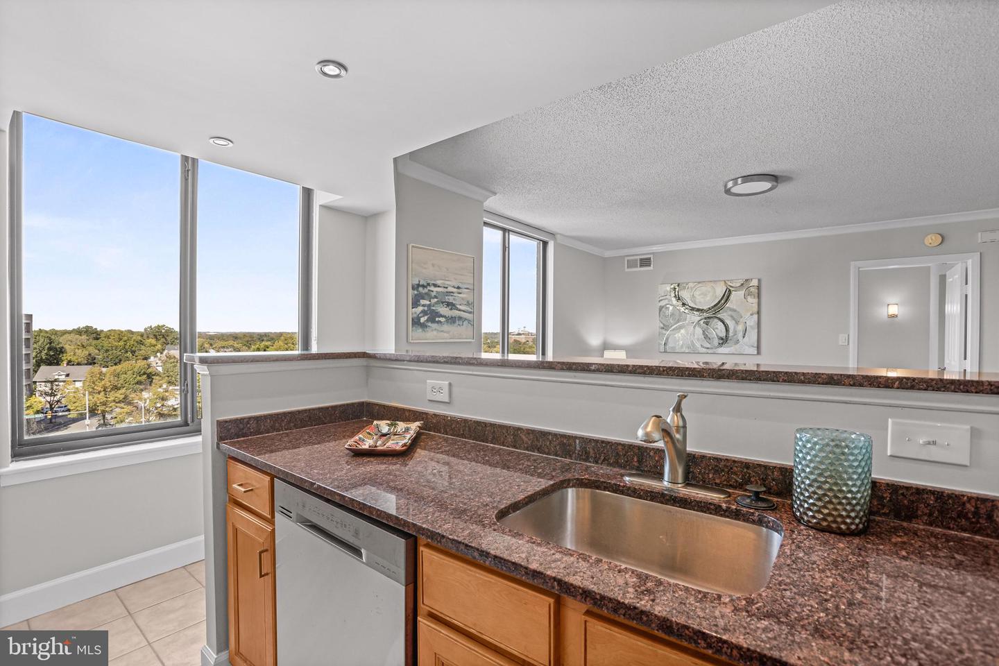 1220 N FILLMORE ST #602, ARLINGTON, Virginia 22201, 2 Bedrooms Bedrooms, ,2 BathroomsBathrooms,Residential,For sale,1220 N FILLMORE ST #602,VAAR2064896 MLS # VAAR2064896