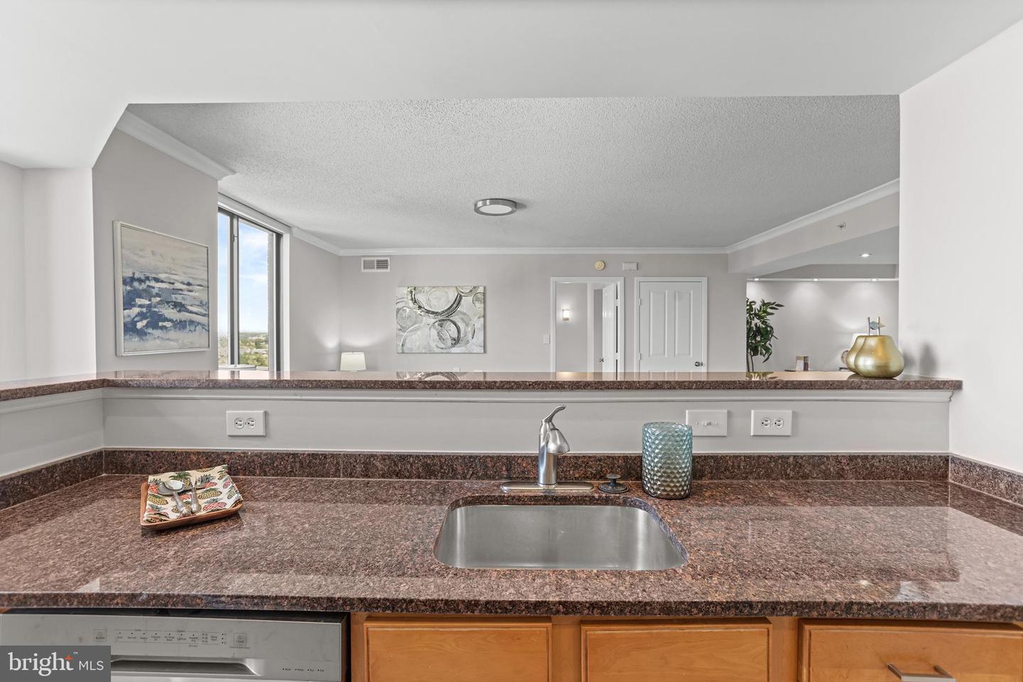 1220 N FILLMORE ST #602, ARLINGTON, Virginia 22201, 2 Bedrooms Bedrooms, ,2 BathroomsBathrooms,Residential,For sale,1220 N FILLMORE ST #602,VAAR2064896 MLS # VAAR2064896