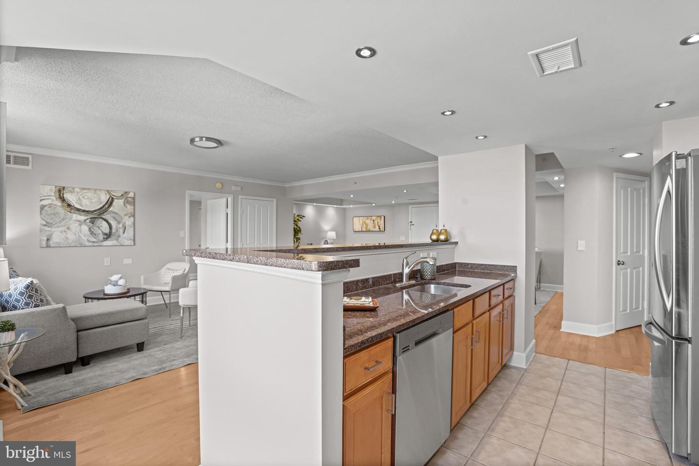 1220 N FILLMORE ST #602, ARLINGTON, Virginia 22201, 2 Bedrooms Bedrooms, ,2 BathroomsBathrooms,Residential,For sale,1220 N FILLMORE ST #602,VAAR2064896 MLS # VAAR2064896