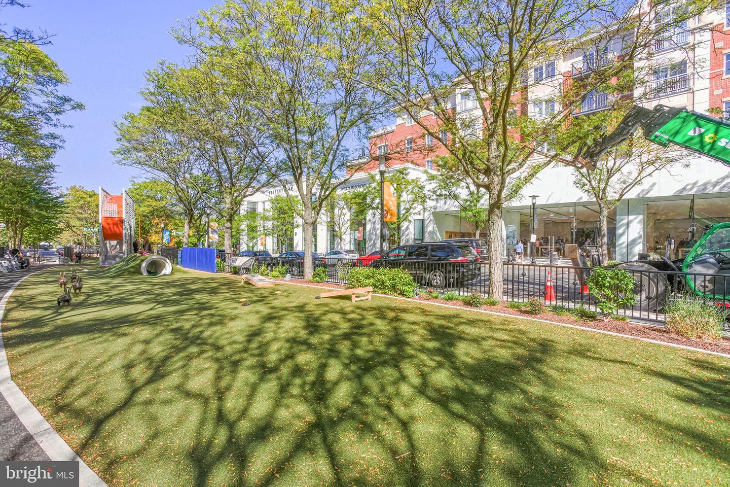 1220 N FILLMORE ST #602, ARLINGTON, Virginia 22201, 2 Bedrooms Bedrooms, ,2 BathroomsBathrooms,Residential,For sale,1220 N FILLMORE ST #602,VAAR2064896 MLS # VAAR2064896