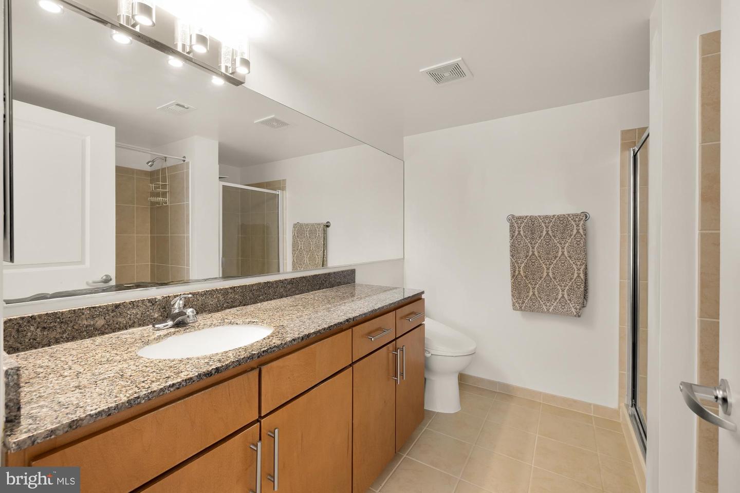 915 E ST NW #815, WASHINGTON, District Of Columbia 20004, 2 Bedrooms Bedrooms, 4 Rooms Rooms,2 BathroomsBathrooms,Residential,For sale,915 E ST NW #815,DCDC2226982 MLS # DCDC2226982