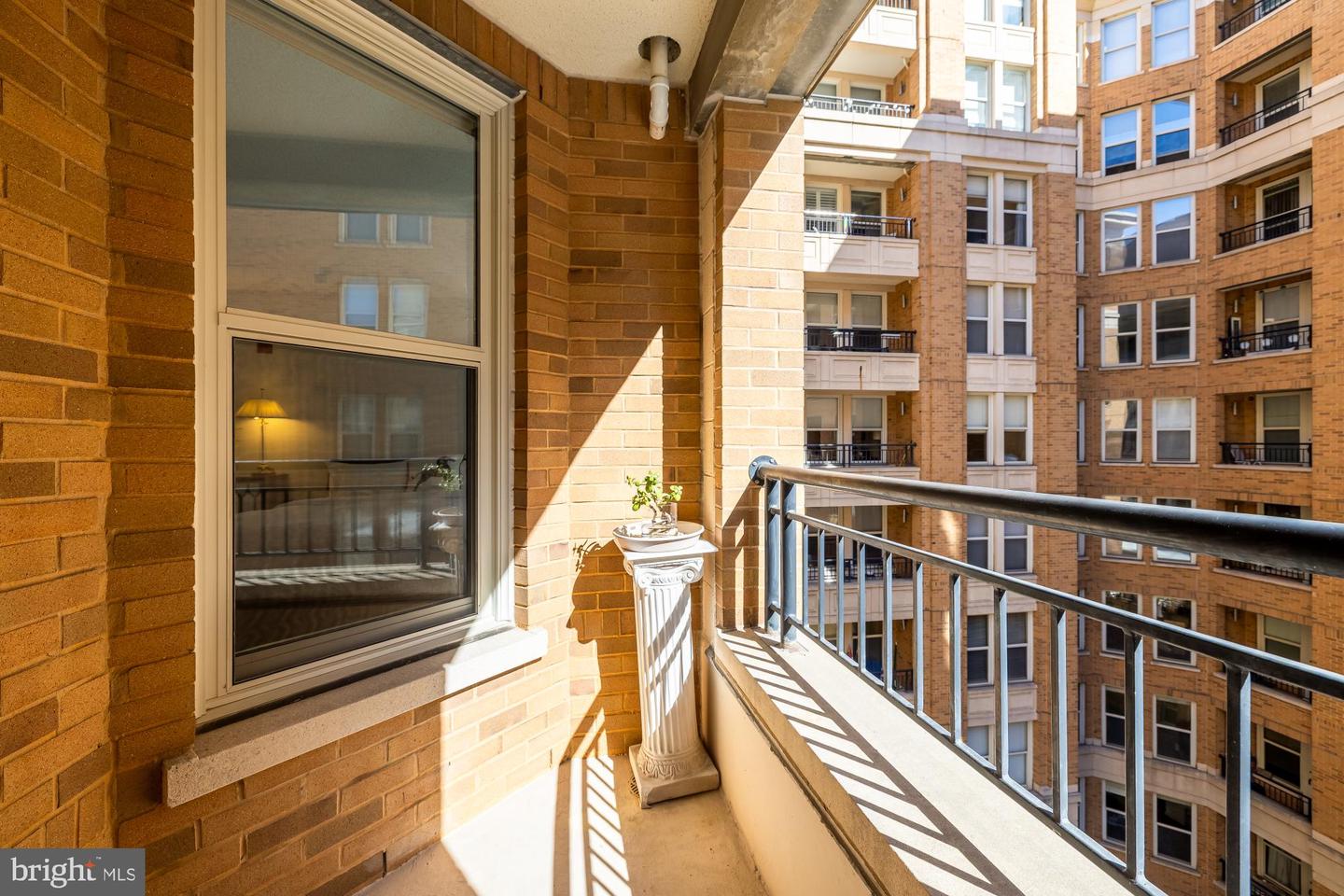 915 E ST NW #815, WASHINGTON, District Of Columbia 20004, 2 Bedrooms Bedrooms, 4 Rooms Rooms,2 BathroomsBathrooms,Residential,For sale,915 E ST NW #815,DCDC2226982 MLS # DCDC2226982