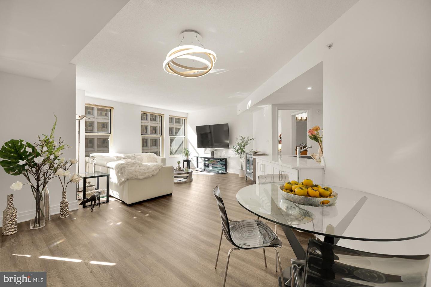 915 E ST NW #815, WASHINGTON, District Of Columbia 20004, 2 Bedrooms Bedrooms, 4 Rooms Rooms,2 BathroomsBathrooms,Residential,For sale,915 E ST NW #815,DCDC2226982 MLS # DCDC2226982