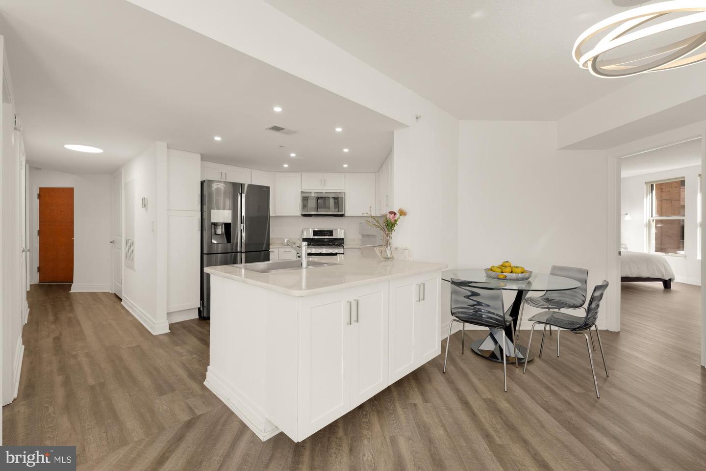 915 E ST NW #815, WASHINGTON, District Of Columbia 20004, 2 Bedrooms Bedrooms, 4 Rooms Rooms,2 BathroomsBathrooms,Residential,For sale,915 E ST NW #815,DCDC2226982 MLS # DCDC2226982