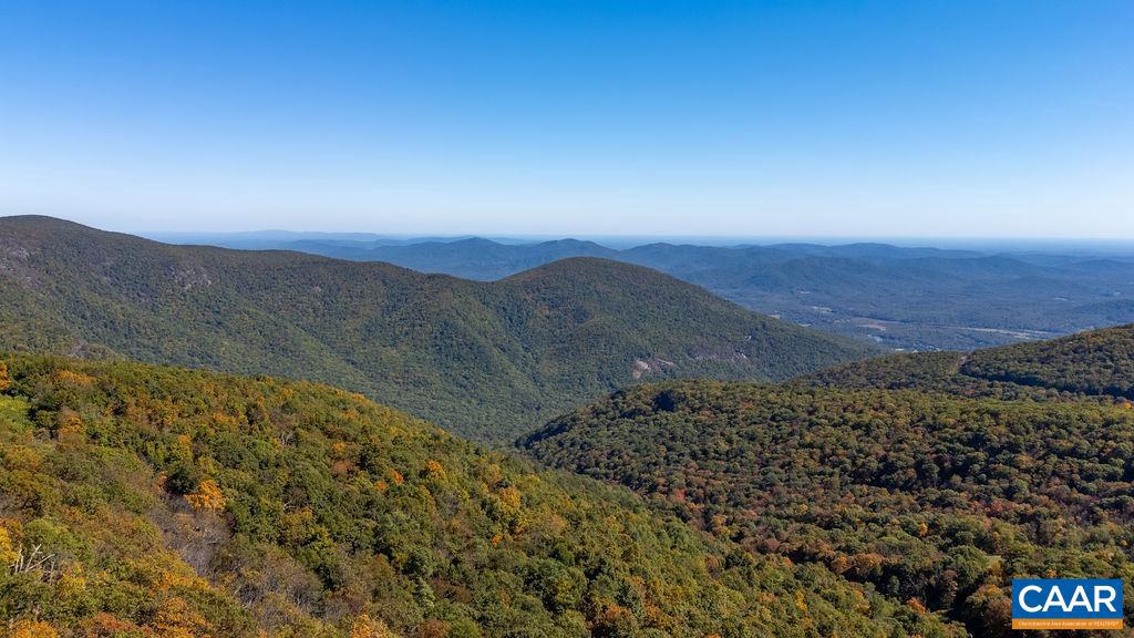 1556 VISTAS CONDOS #1556, WINTERGREEN, Virginia 22967, 2 Bedrooms Bedrooms, ,2 BathroomsBathrooms,Residential,For sale,1556 VISTAS CONDOS #1556,669980 MLS # 669980