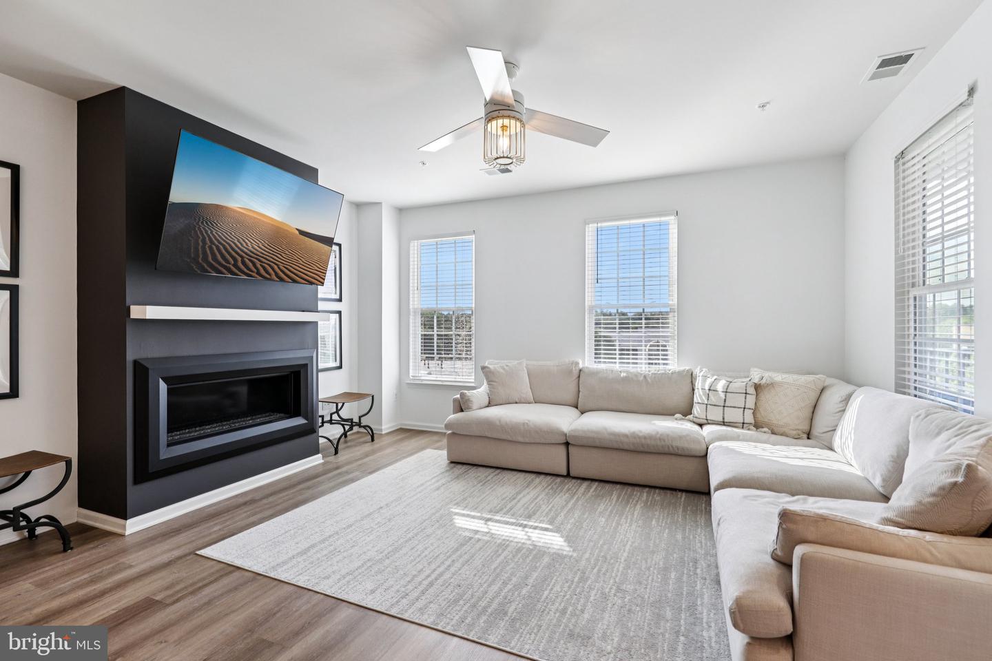 265 HIGH RAIL TER SE, LEESBURG, Virginia 20175, 3 Bedrooms Bedrooms, ,2 BathroomsBathrooms,Residential,For sale,265 HIGH RAIL TER SE,VALO2108846 MLS # VALO2108846