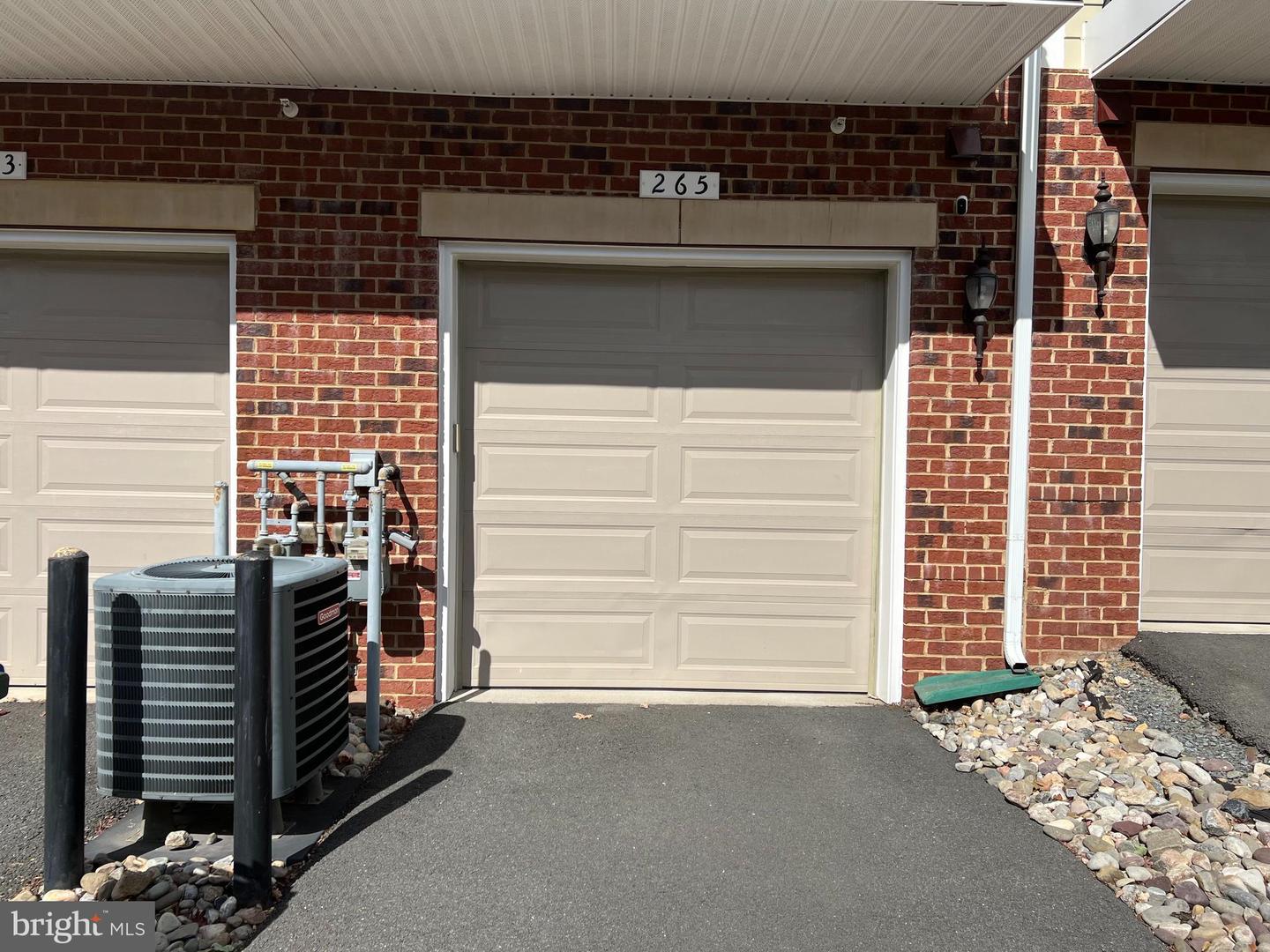 265 HIGH RAIL TER SE, LEESBURG, Virginia 20175, 3 Bedrooms Bedrooms, ,2 BathroomsBathrooms,Residential,For sale,265 HIGH RAIL TER SE,VALO2108846 MLS # VALO2108846